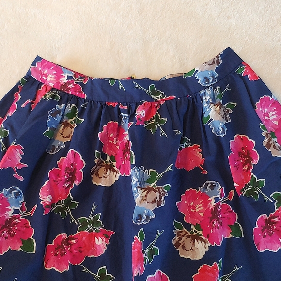 Kate Spade Girl's Floral Skirt in Blue and Pink Flowers size 14 - Picture 7 of 13